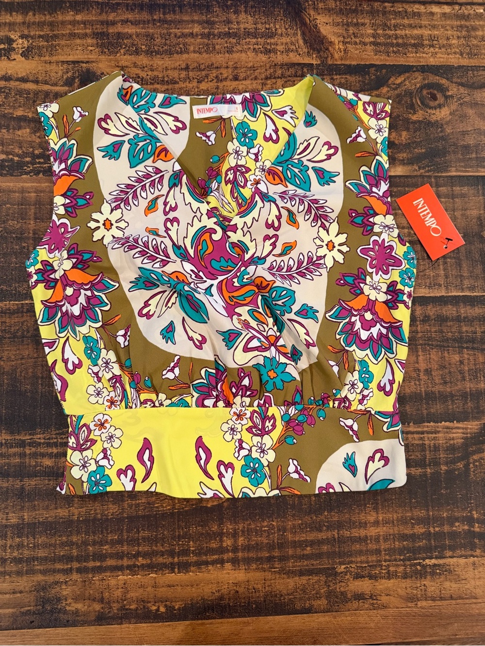 Intimo Multicolor Floral V-Neck Crop Top in Olive, Yellow & Teal